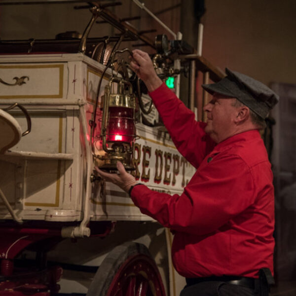 Image Request: Photo Quality Print (contact museum staff first)