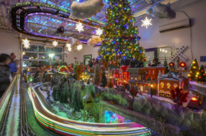 Holiday-Train-Garden-The-Fire-Museum-of-Maryland
